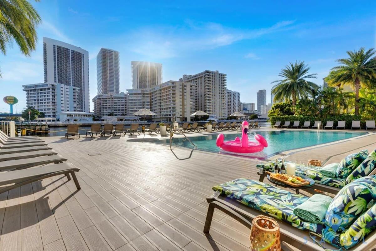 Infinite Views, Amazing Pool, Gym, Near Beach Hallandale Beach Esterno foto
