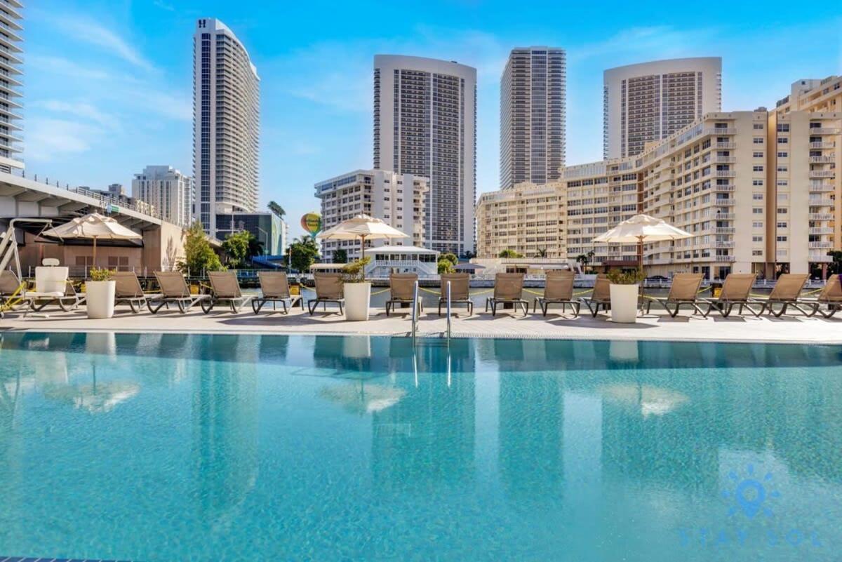 Infinite Views, Amazing Pool, Gym, Near Beach Hallandale Beach Esterno foto