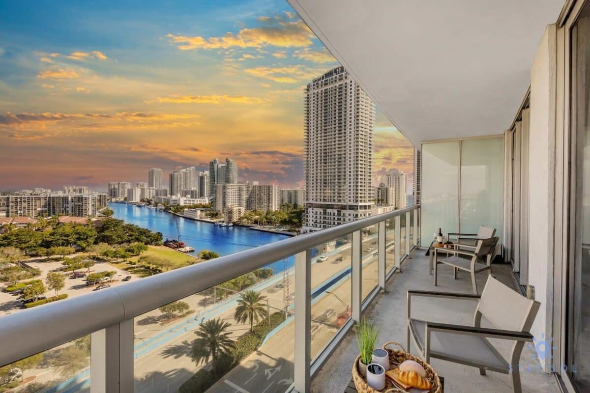 Infinite Views, Amazing Pool, Gym, Near Beach Hallandale Beach Esterno foto